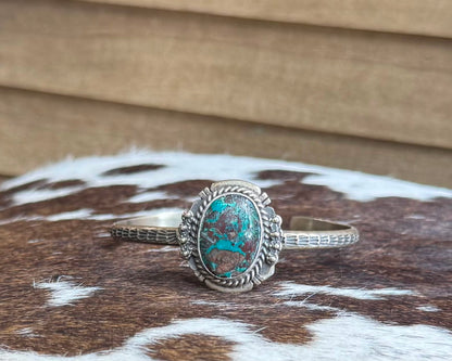 Border Stone Cuff *Native