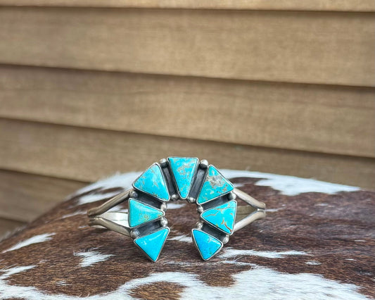 Kingman Naja Cuff *Native