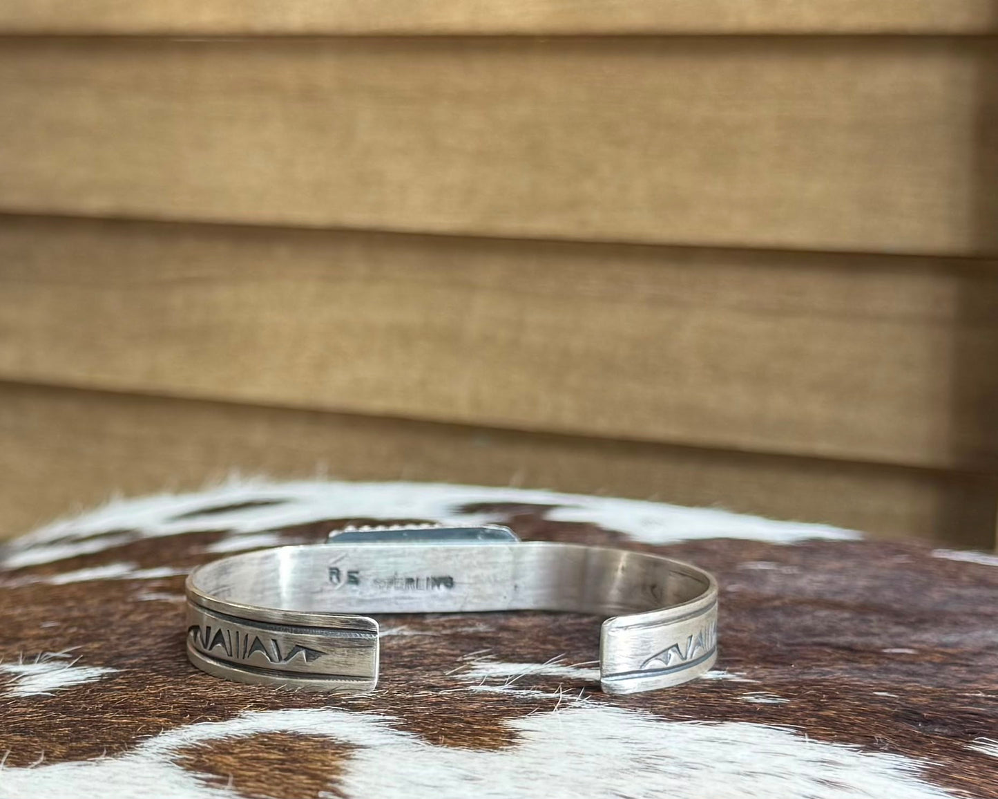 Pink Conch Bar Sterling Cuff *Native