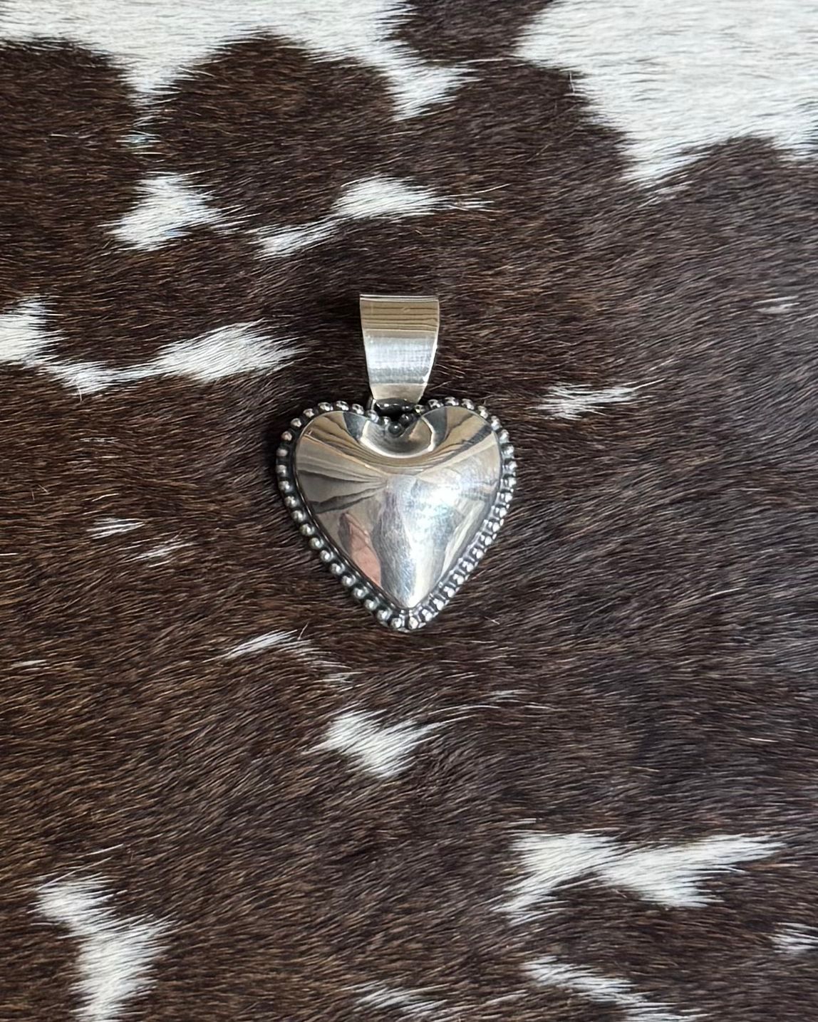 Lg Heart Puffy Pendant * Native