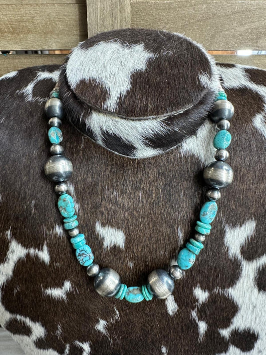 Chimney Butte Pink Conch & Kingman Navajo Pearl Necklace