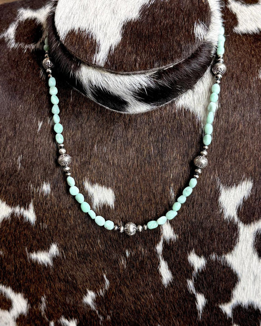 18" Gaspeite Stone & Pearl Stacker