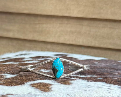 Kingman Single Stone Cuff *Native