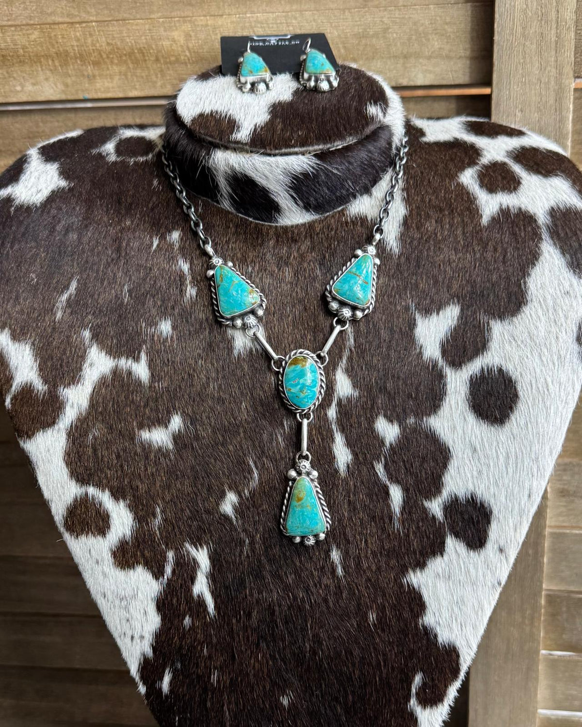 Kingman Turquoise Lariat *Native
