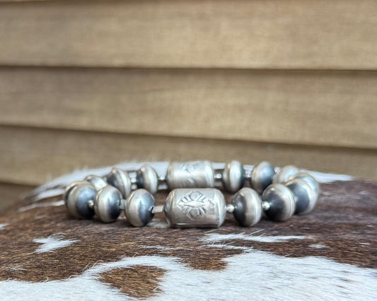 Barrel Pearl Strech Bracelet *Native