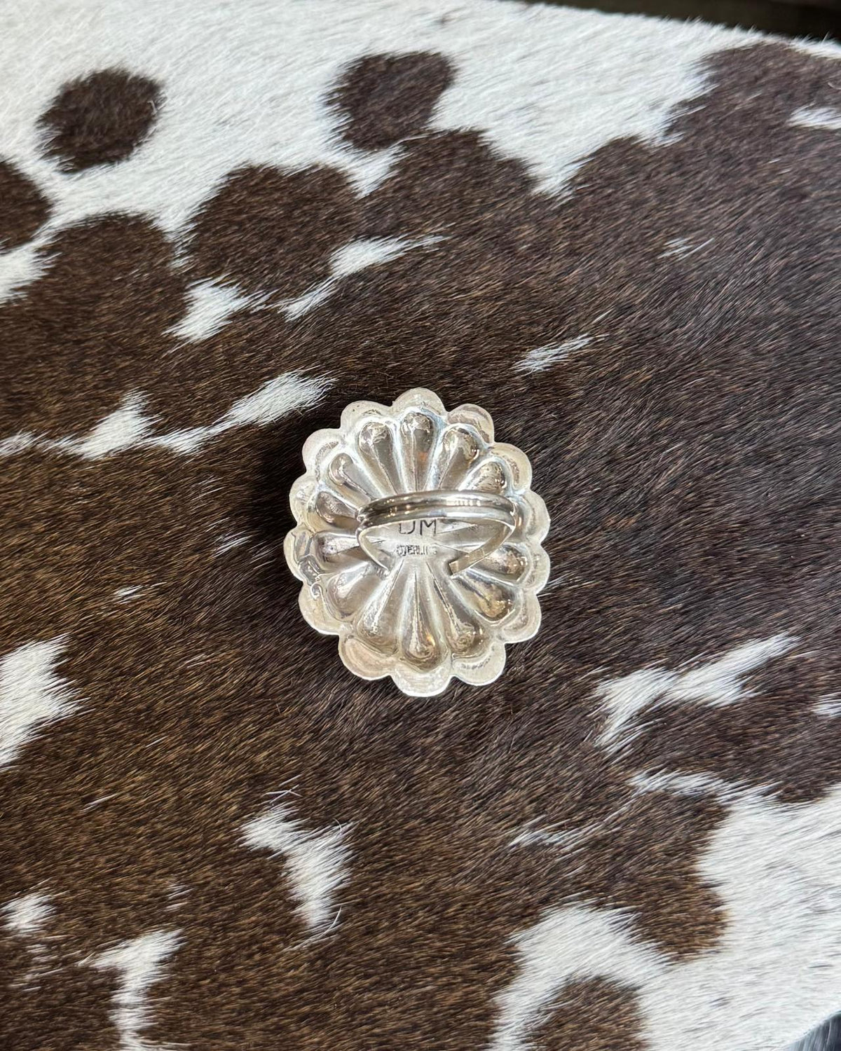 Sz 10 Round Concho Ring *Native