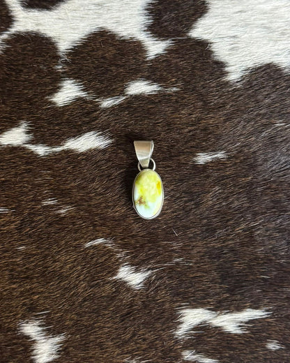 Simple Dainty Palomino Pendant *Native