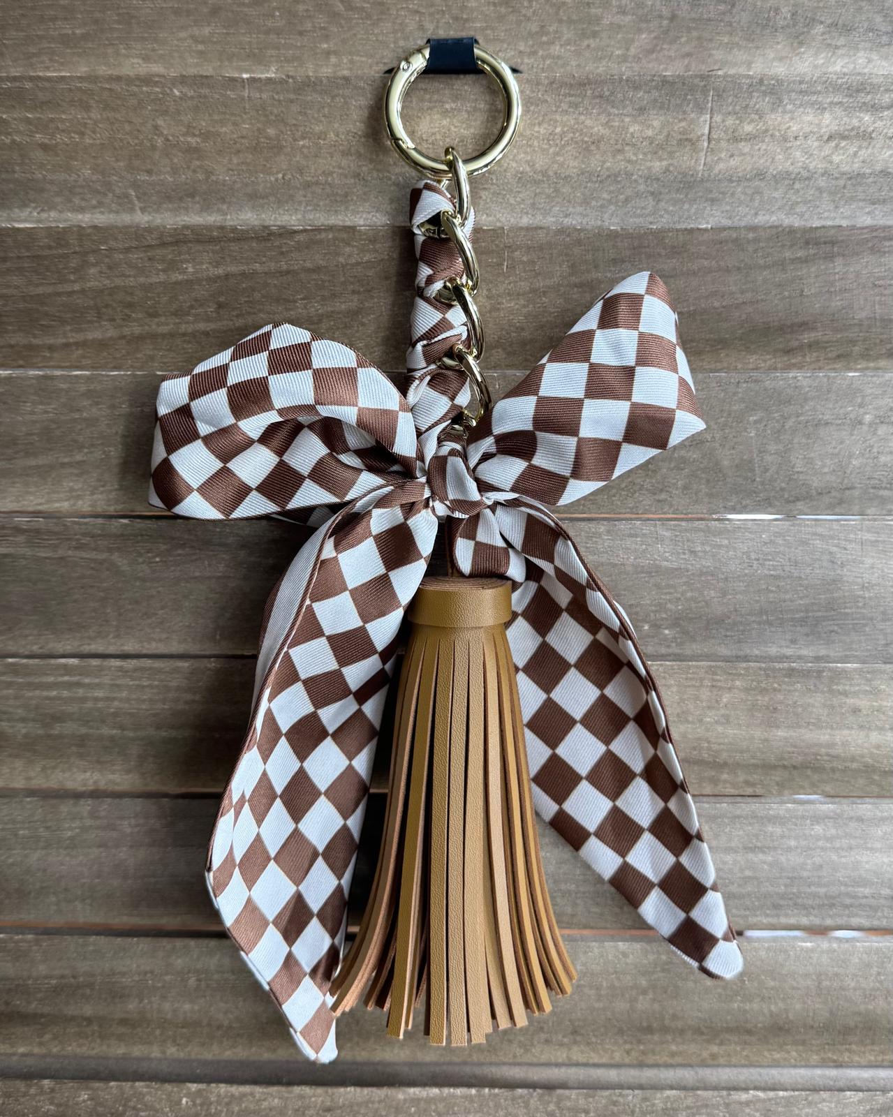 Check Me Out Bow Charm