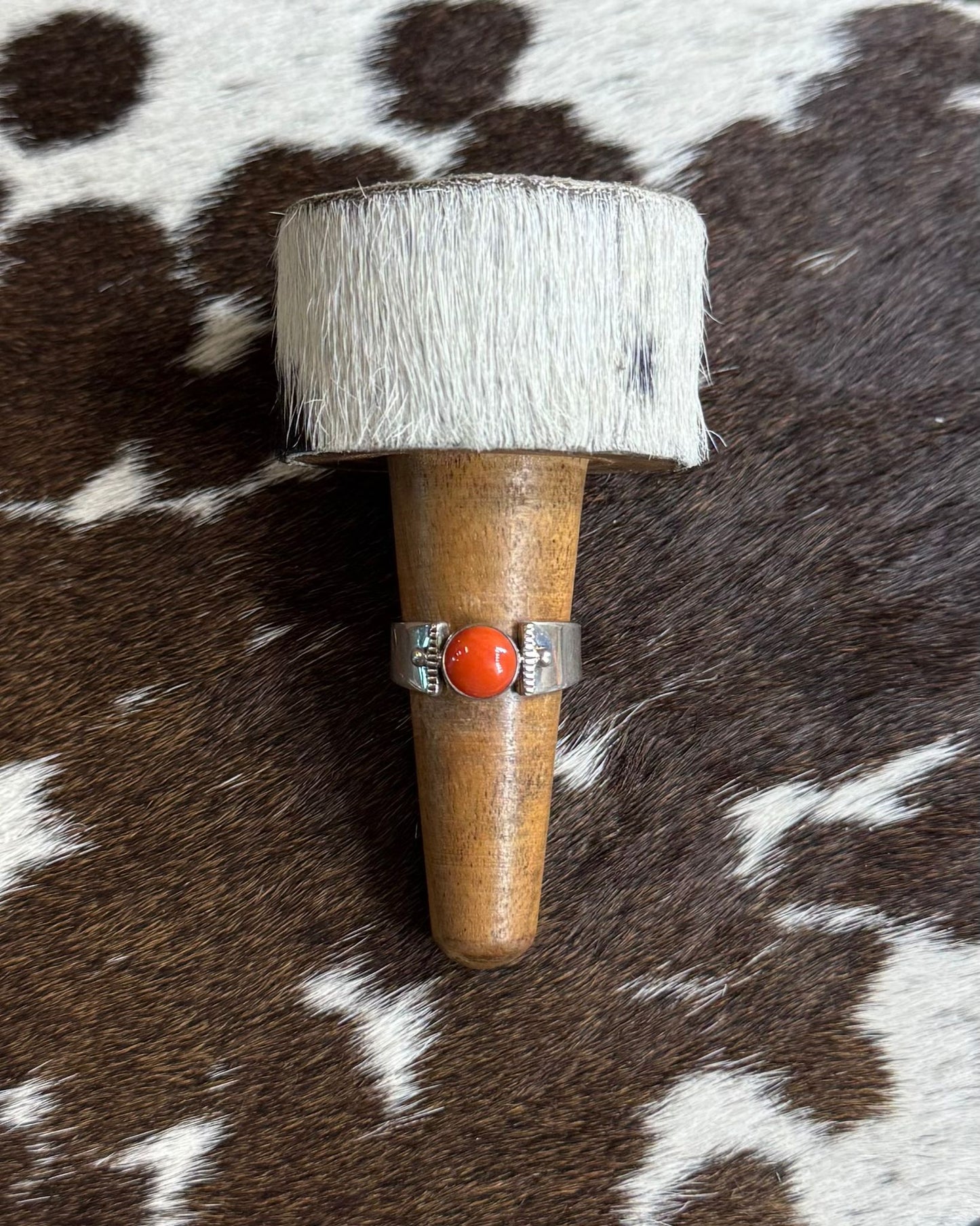 Coral Single Stone Ring sz 9.5 *Native
