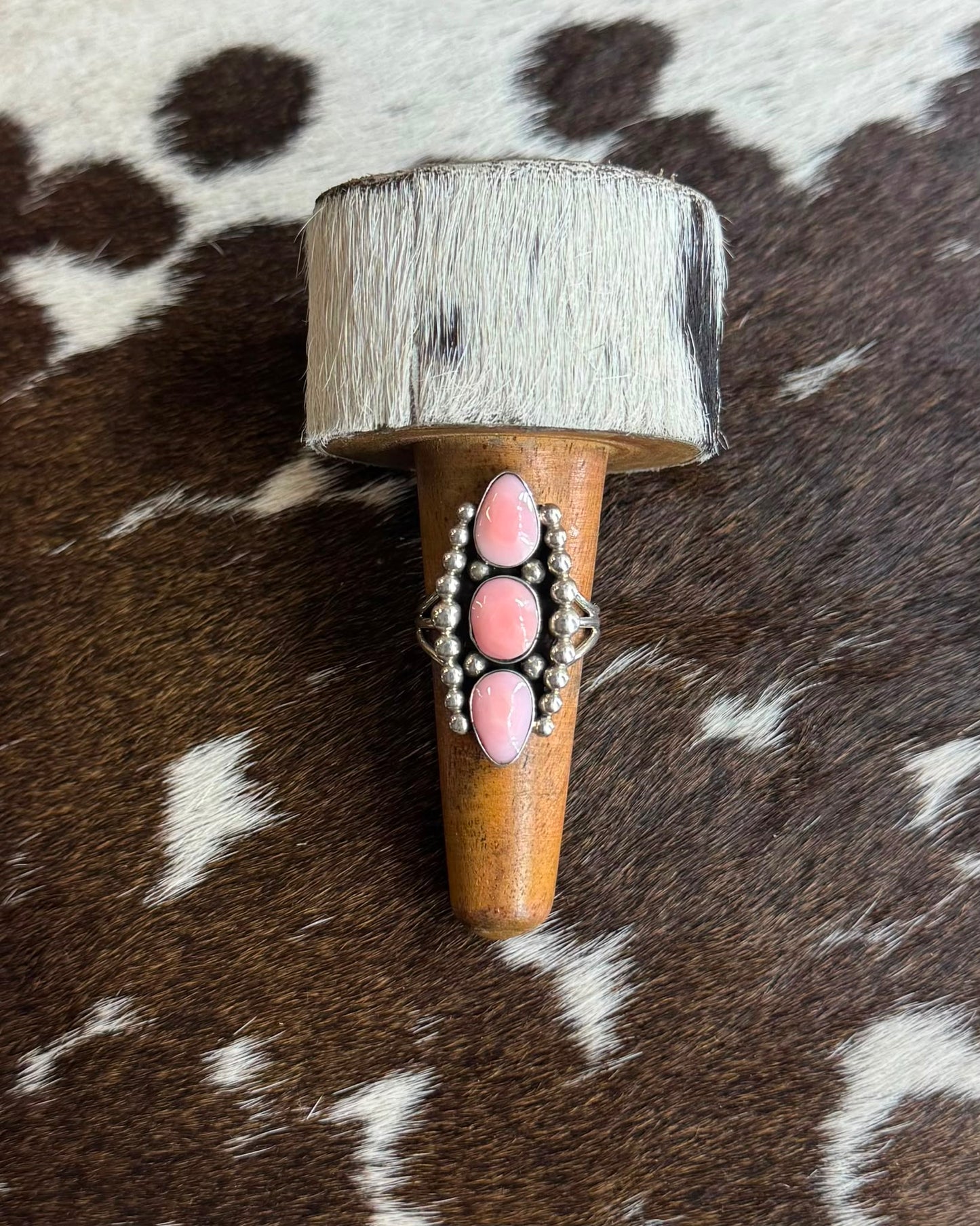 3 Stone Pink Conch Ring *Native