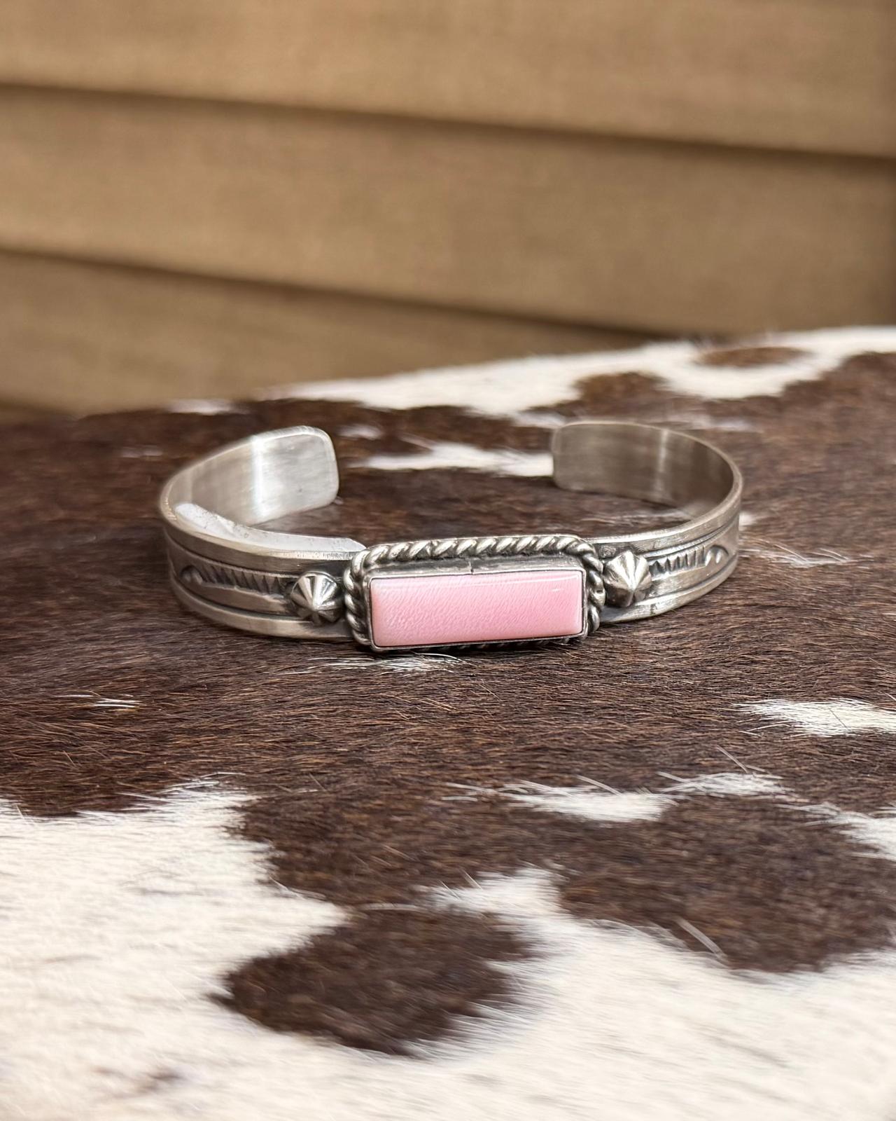Pink Conch Bar Sterling Cuff *Native