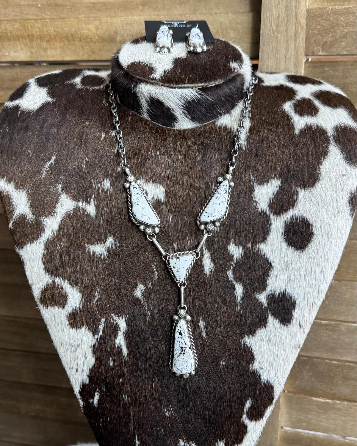 White Buffalo Lariat *Native