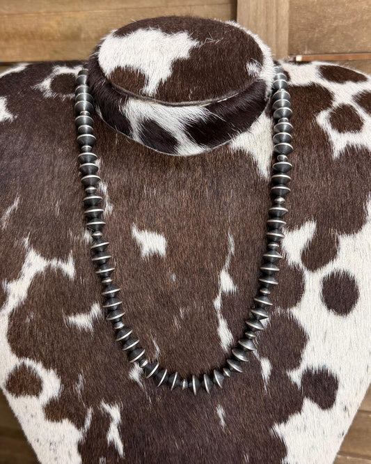 22” Chimey Butte 10mm Saucer Pearls