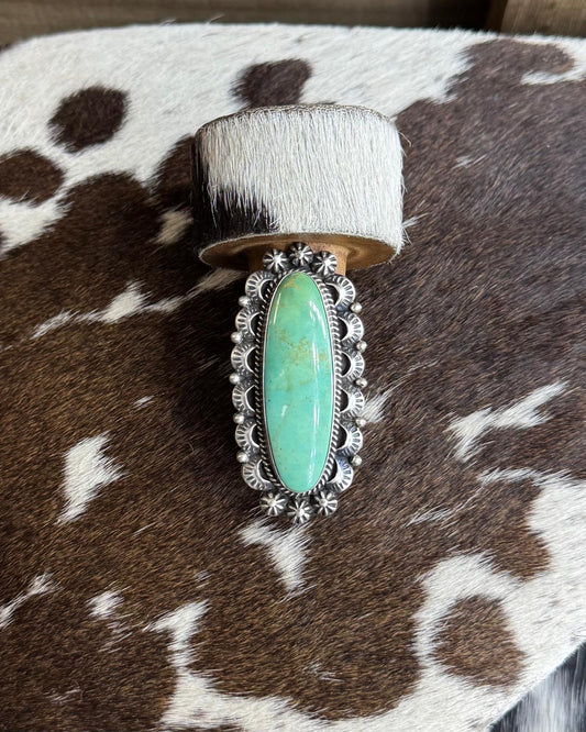 Green Long Oval Starburst Ring Adj. *Native