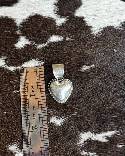 Sm Heart Puffy Pendant * Native