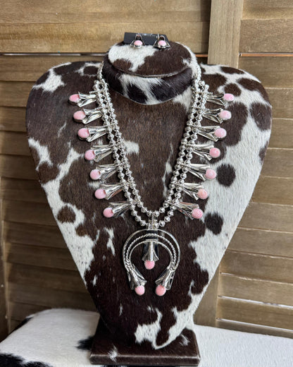 Pink Conch Naja Statement *Native