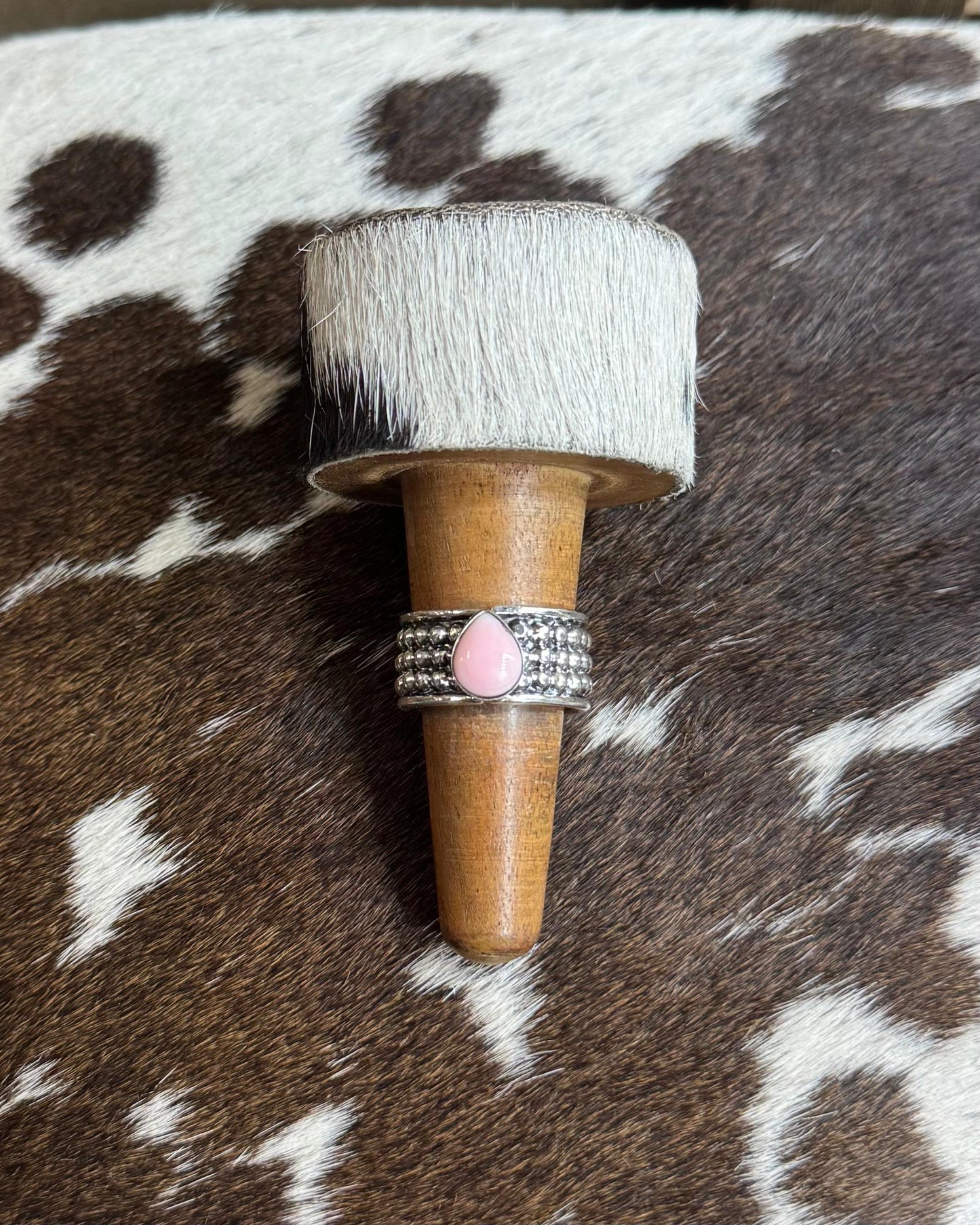Sz 9 Pink Conch Studded Everyday Ring *NonNative