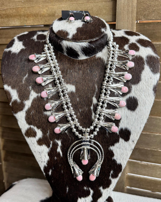 Pink Conch Naja Statement *Native