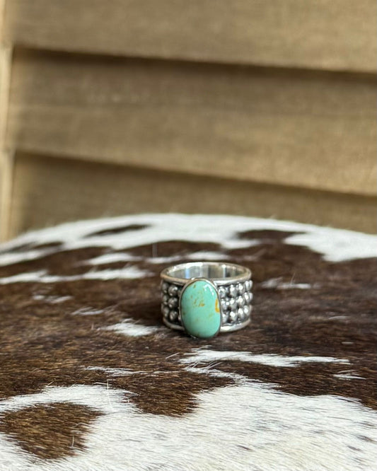 Sz 4 Studded Everyday Ring *NonNative