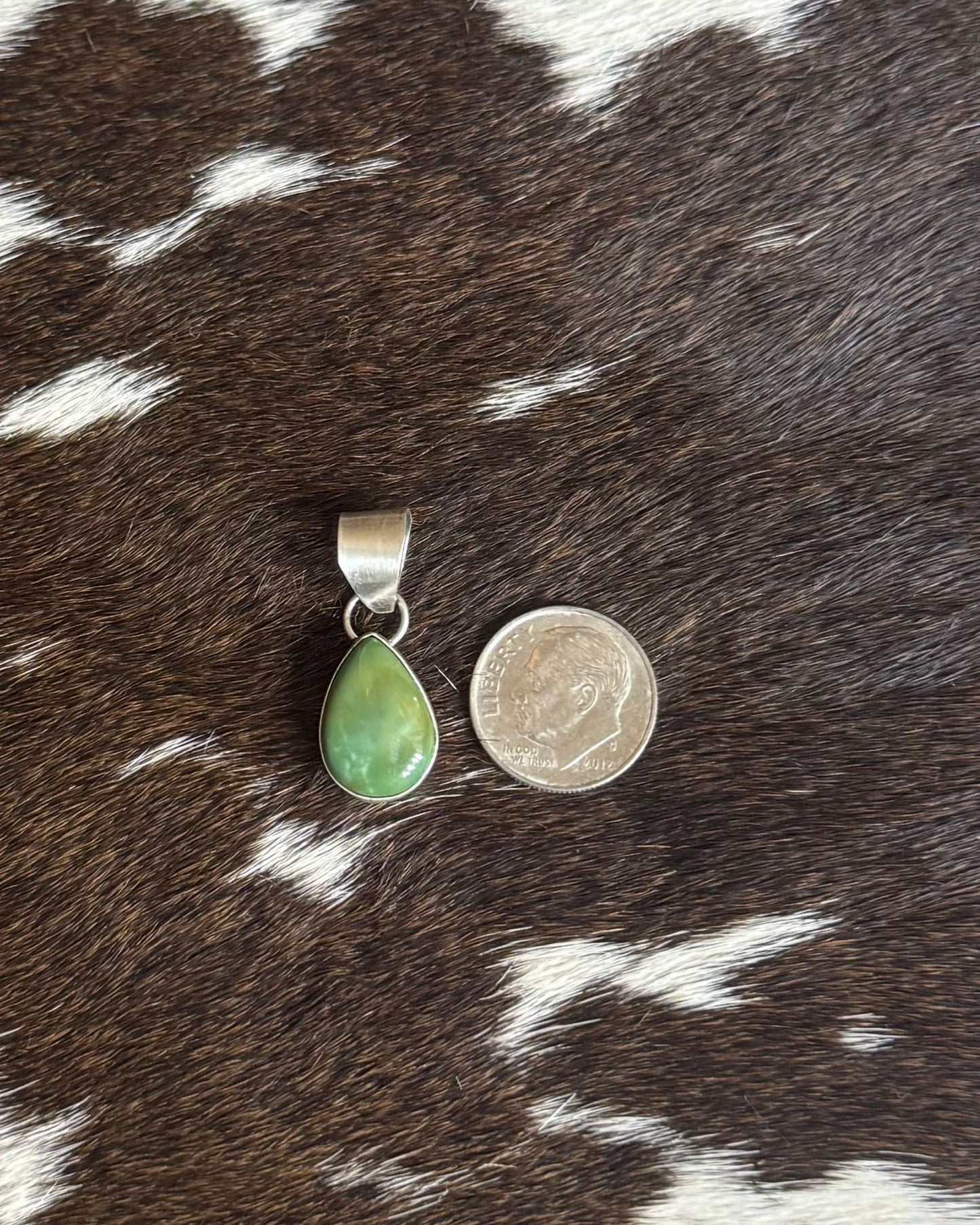Simple Dainty Green Pendant *Native