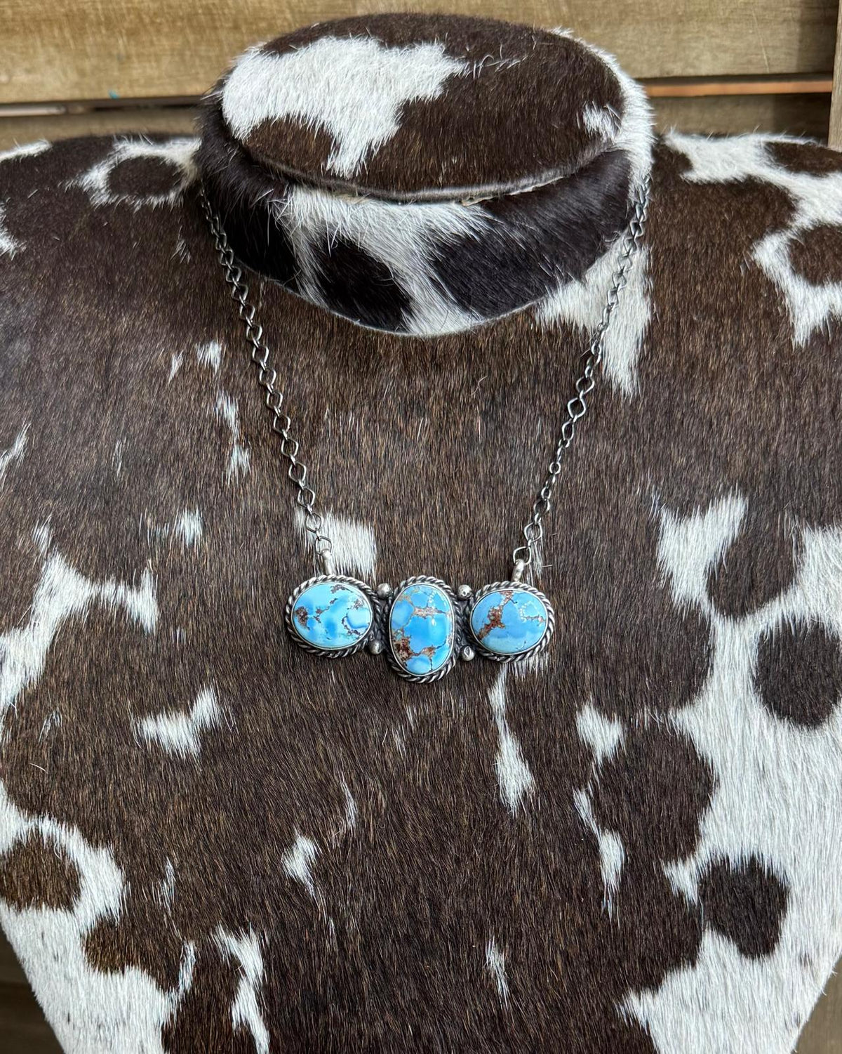 Golden Hills 3 Stone Necklace *Native