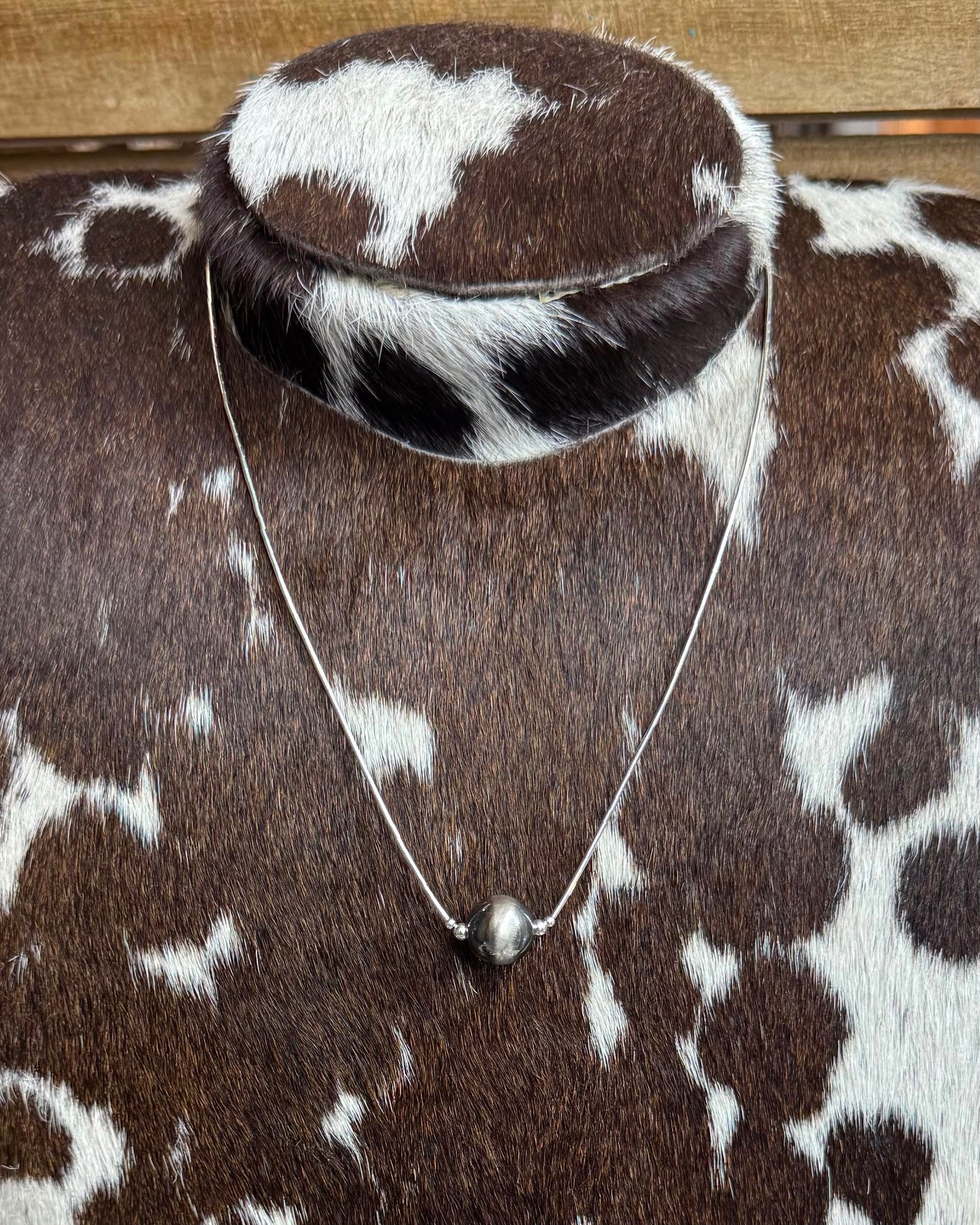 Single Pearl Necklace *NonNative
