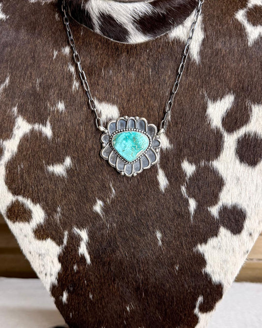 18" White Water Chain Necklace *Native