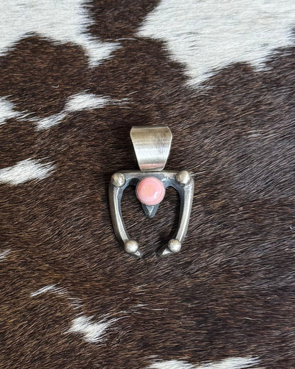 Pink Conch Naja Pendant *Native