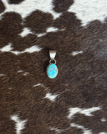 Simple Dainty Turquoise Pendant *Native