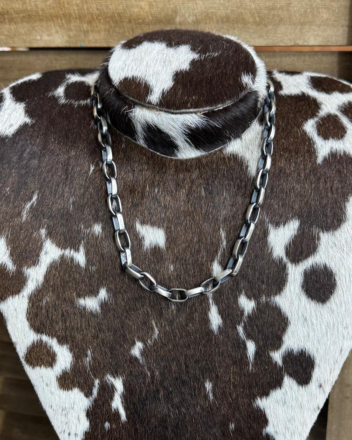 19.5" Paperclip Chain *NonNative