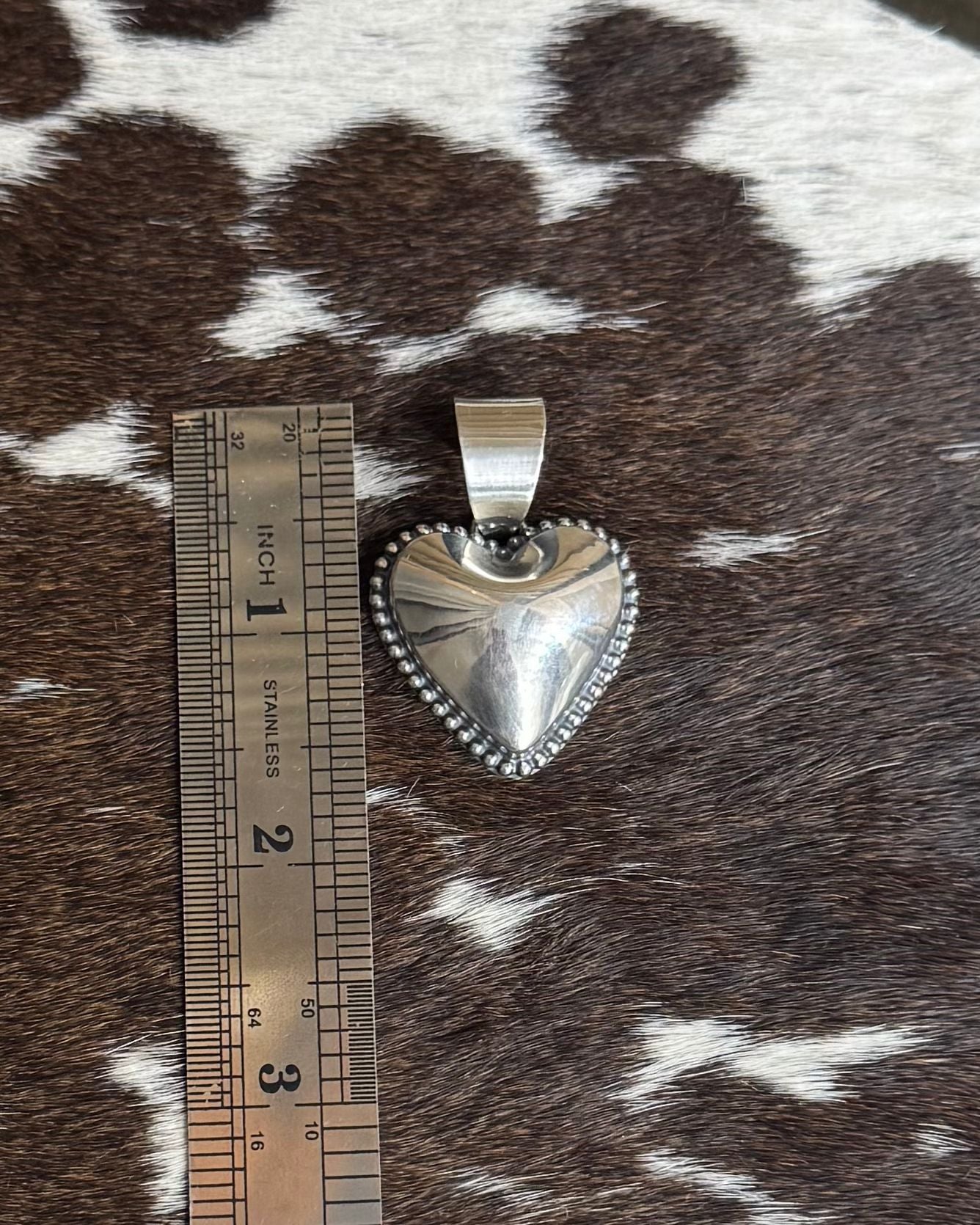 Lg Heart Puffy Pendant * Native