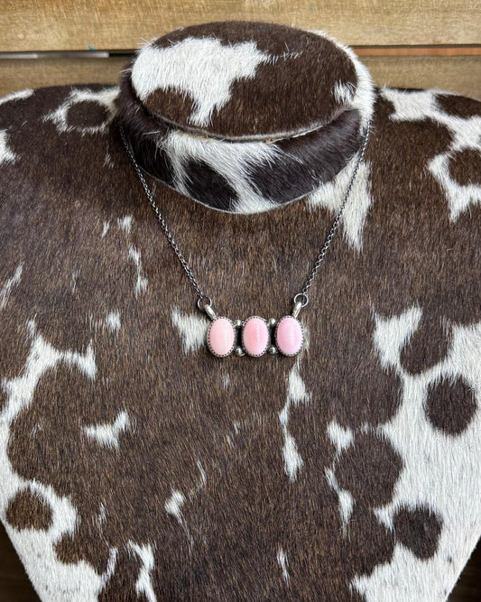 3 Stone Pink Conch Necklace *Native