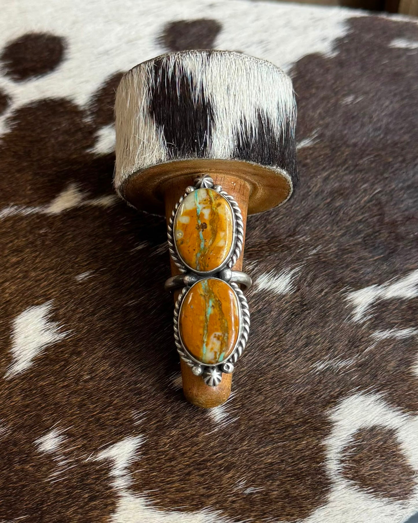 Royston Ribbon Double Stone Adj Ring *Native