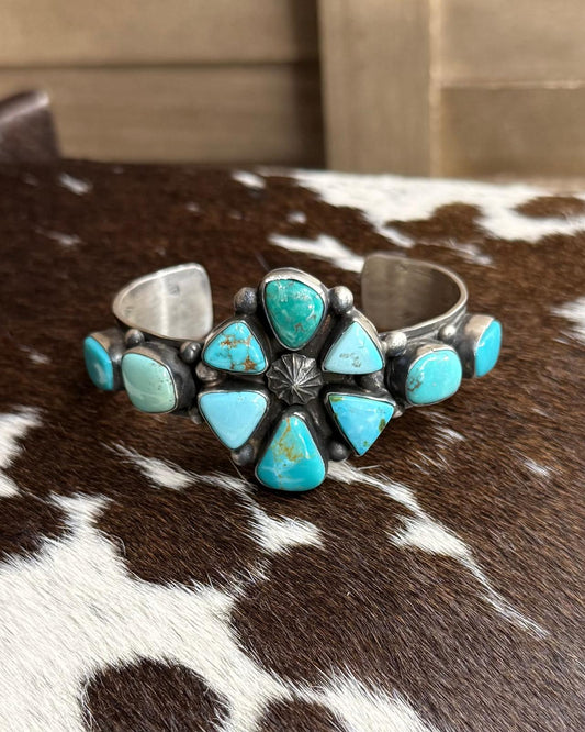 Carico Lake Cluster Cuff *Native