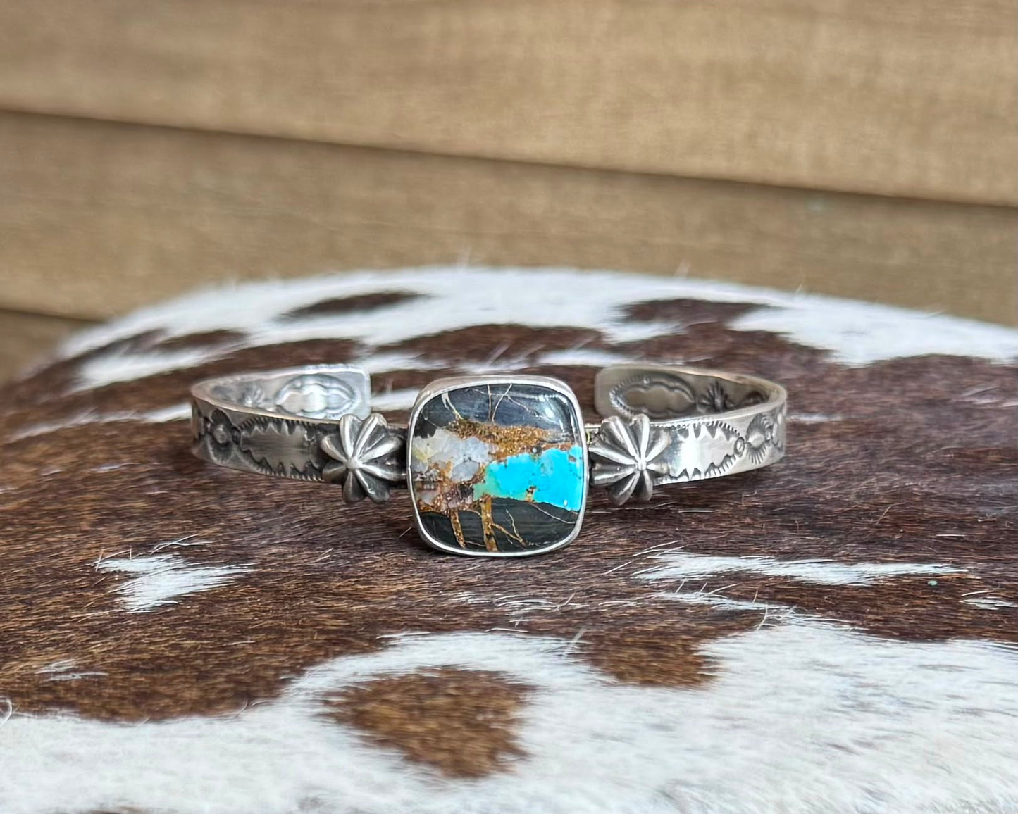 Black Jack Starburst Cuff *Native