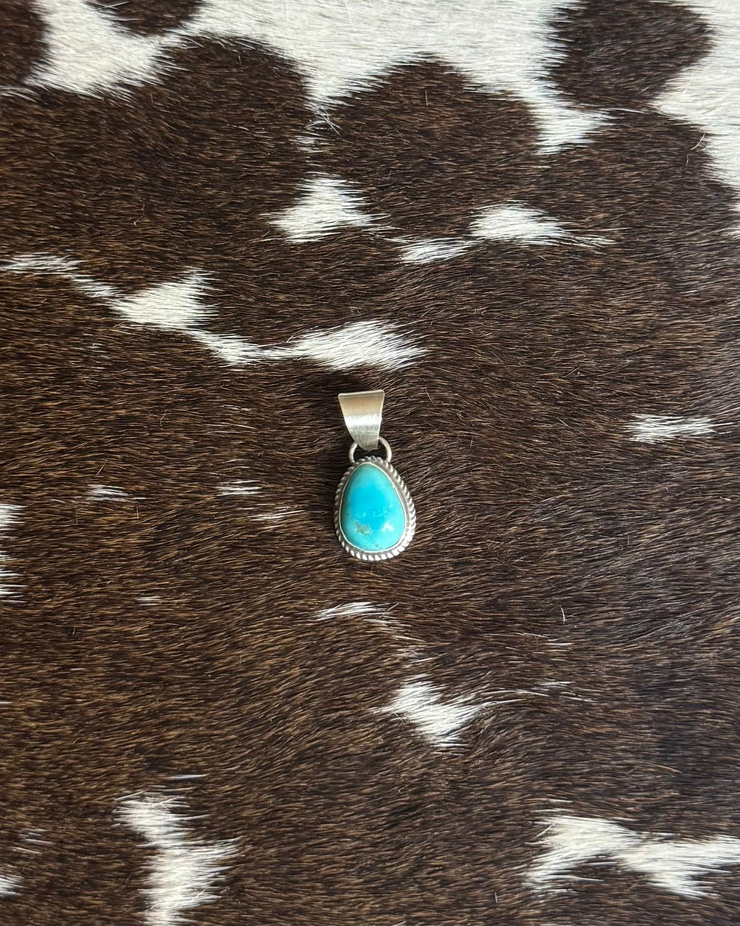 Simple Dainty Turquoise Pendant *Native