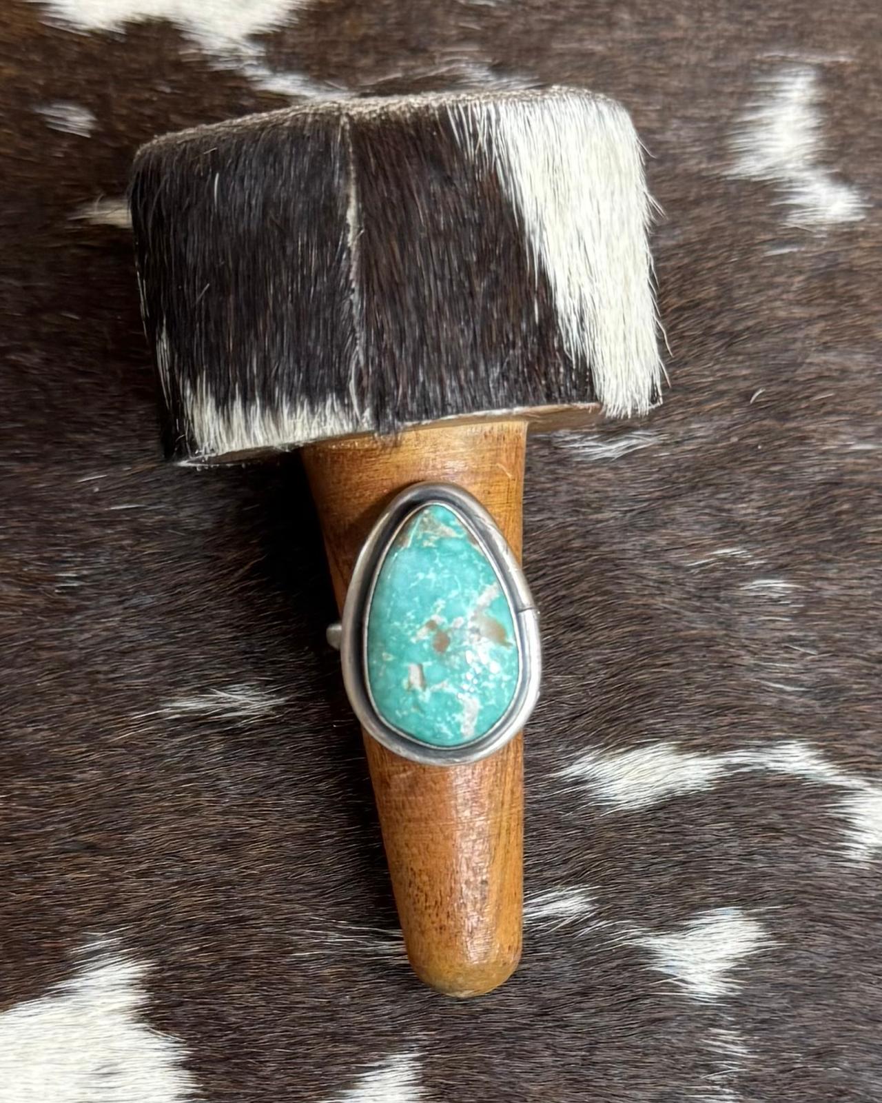 White Water Teardrop Adj Ring