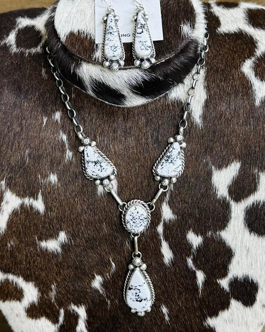 White Buffalo Lariat Set *Native