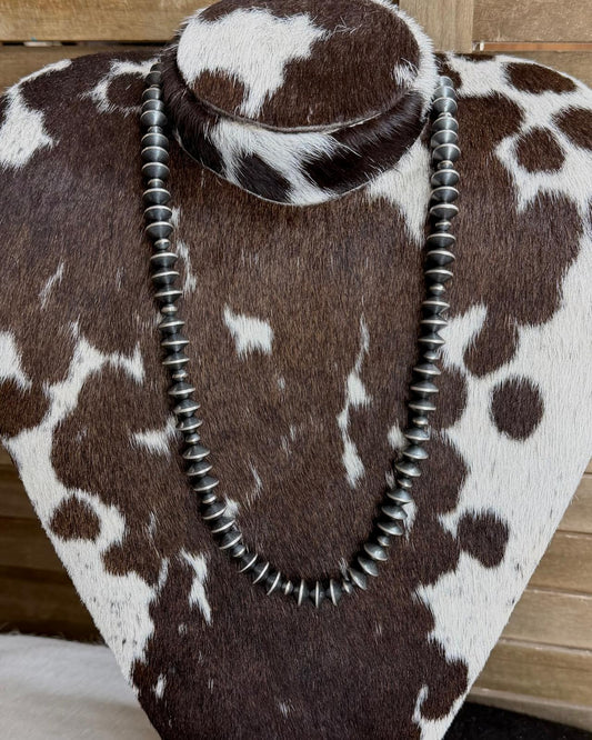 24” Chimey Butte 10mm Saucer Pearls