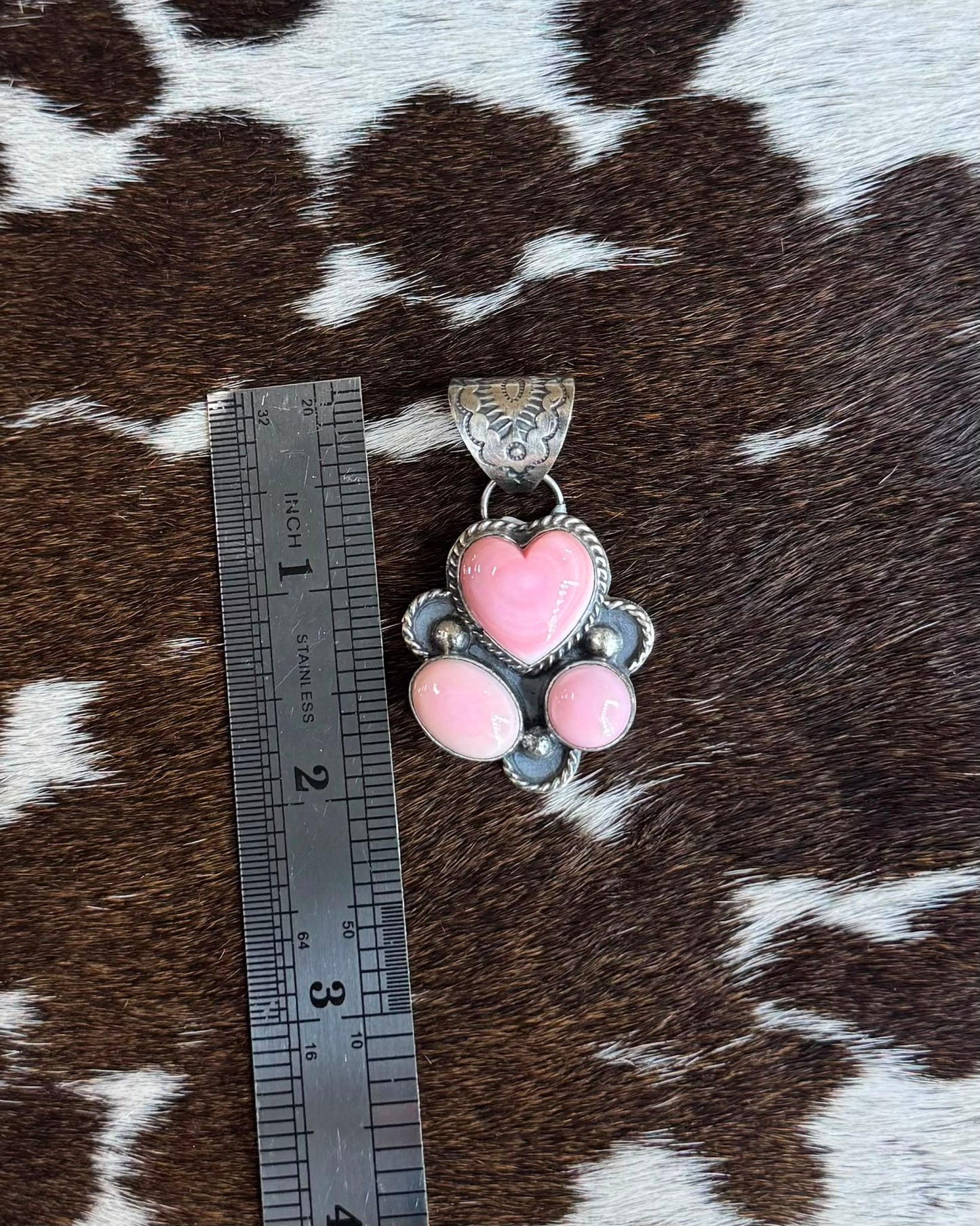 Pink Conch 3 Stone Heart Pendant *Native