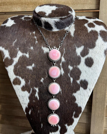 Pink Conch Roung Lariat *Native