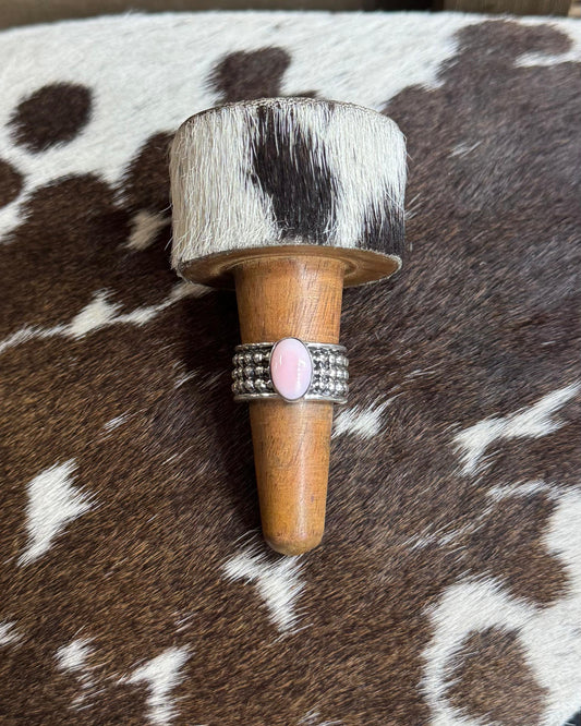 Sz 9 Pink Conch Studded Everyday Ring *NonNative