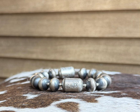 Barrel Pearl Strech Bracelet *Native