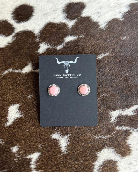 Pink Conch Stud *Native
