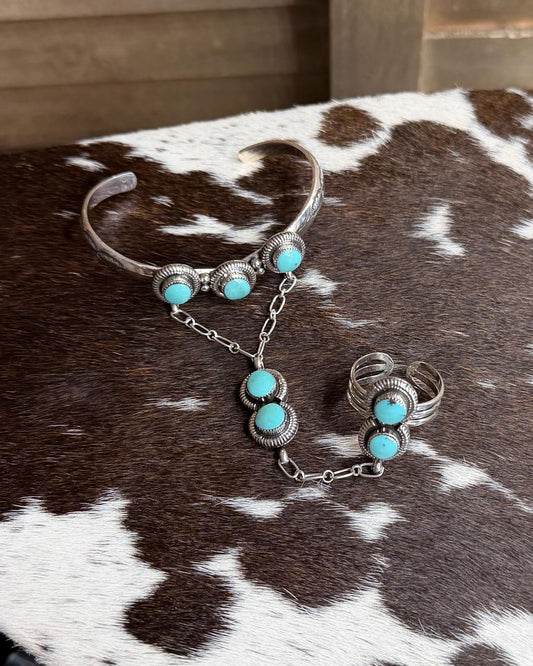 Princess Cuff *Native stone varies