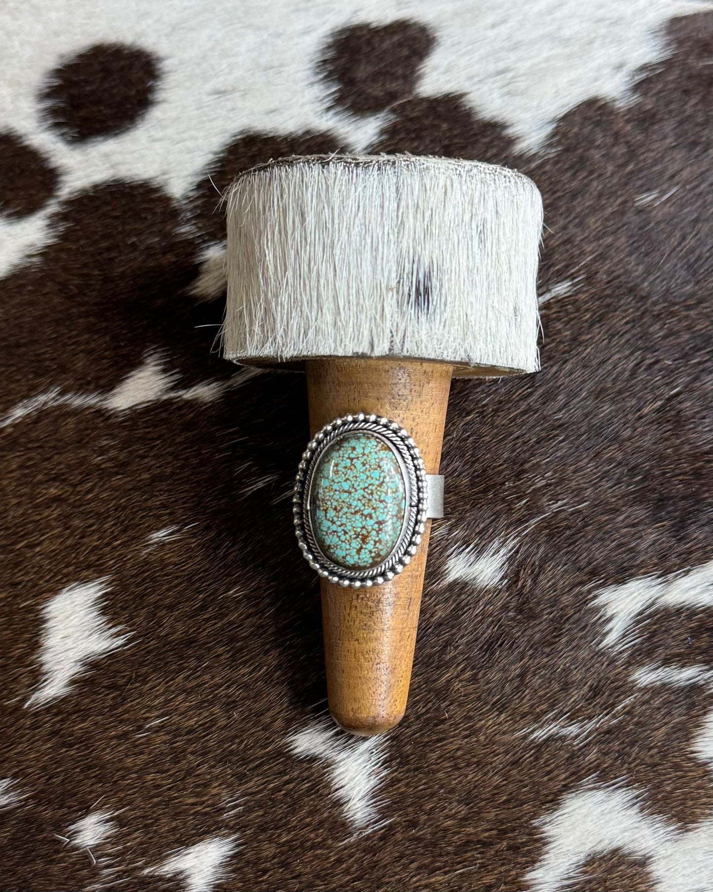 Simple #8 Ring *Native