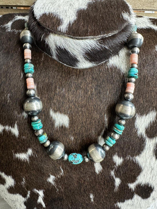 Chimney Butte Pink Conch & Kingman Navajo Pearl Necklace