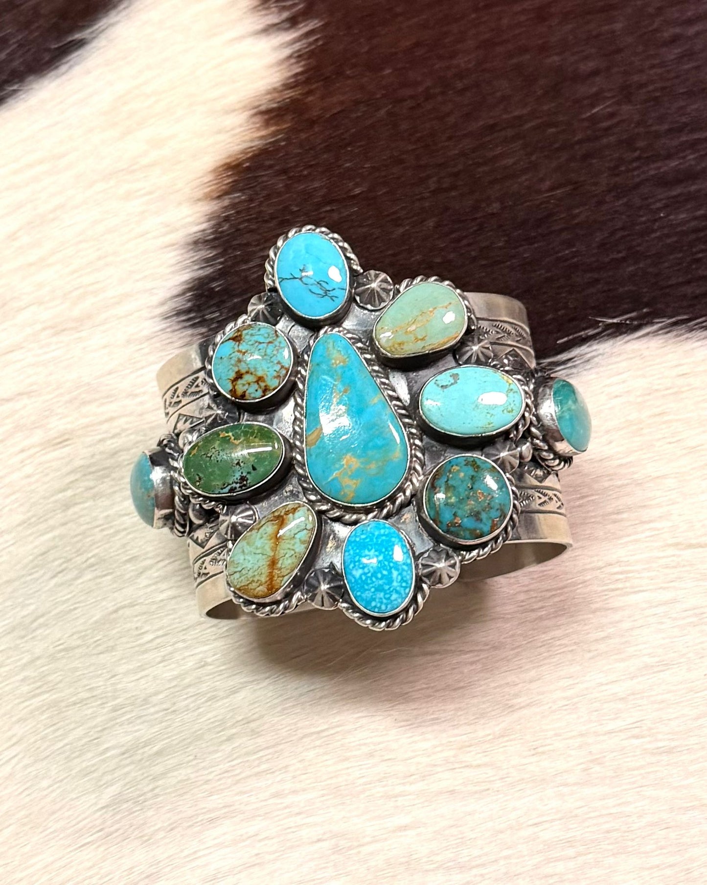 Muti Stone Cluster Cuff *Native