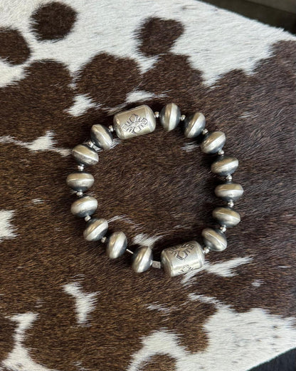 Barrel Pearl Strech Bracelet *Native