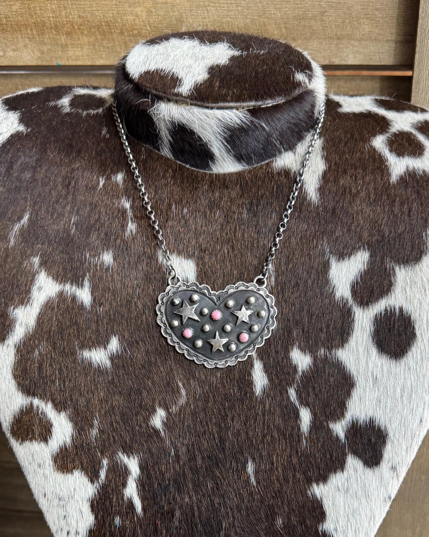 Pink Conch Star & Heart Shap Necklace *Native